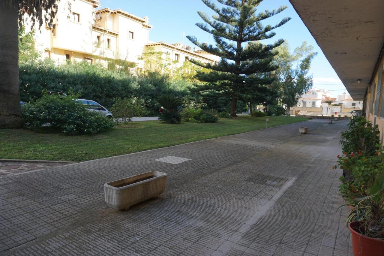 Apartamento Maria Elena A Solo Unos Pasos De La Playa Les Bovetes Denia Exterior photo